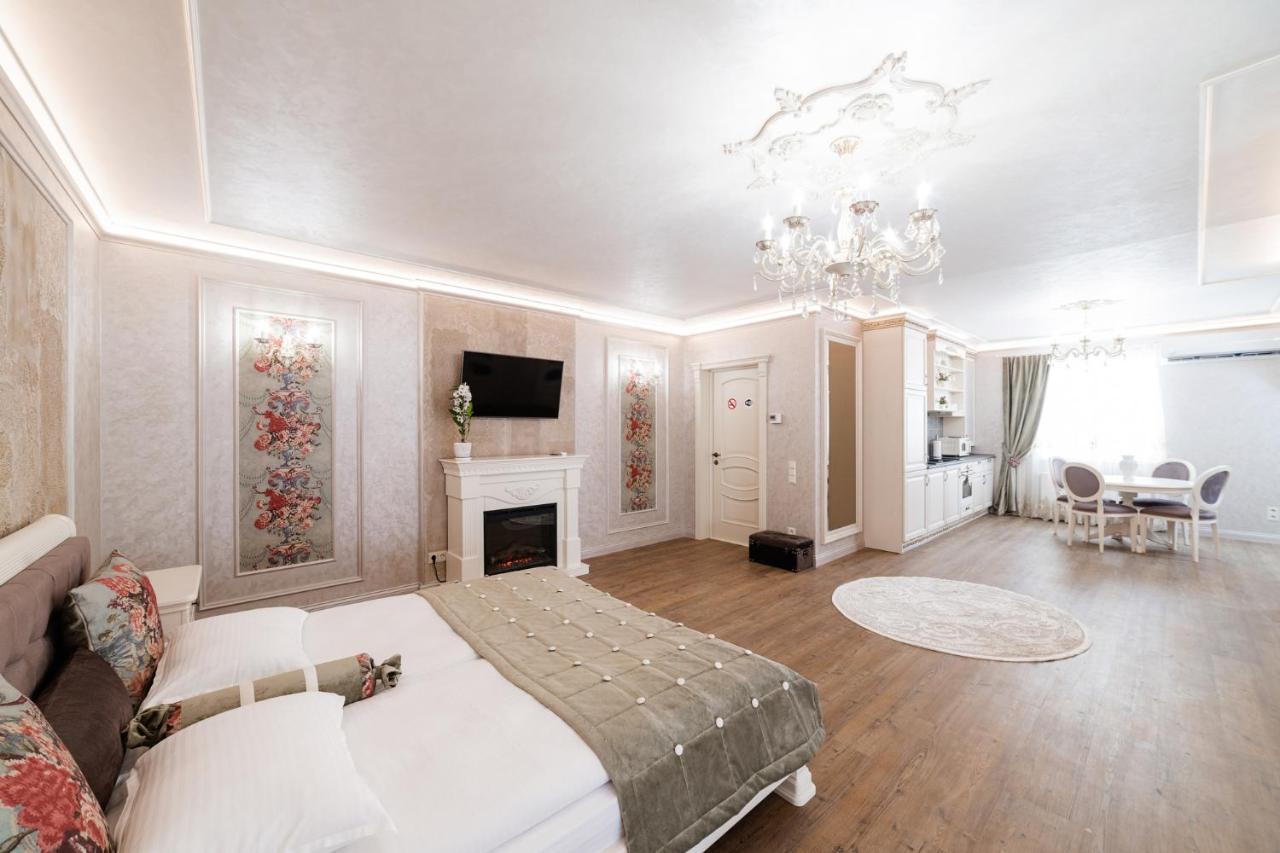 Vip Apartment On Duhnovicha Street .Free Parking. Uzhhorod Exterior photo